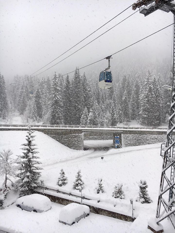 Sciare a madonna di Campiglio - cabinovia Pradalago