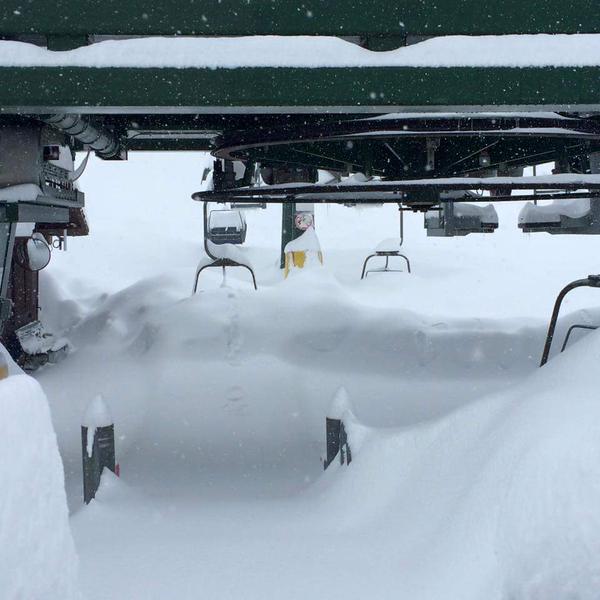 Sciare a Prato Nevoso: Marzo 2015 con quasi 4 metri di neve... Sciare a Prato Nevoso: Marzo 2015 con quasi 4 metri di neve...
